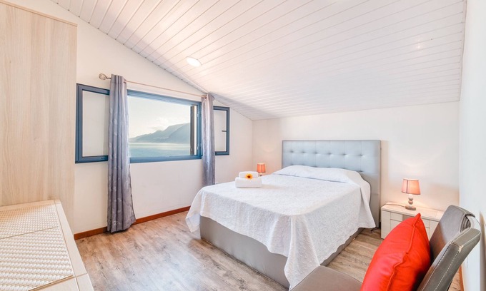 Porto Moniz Casa | North Coast View House