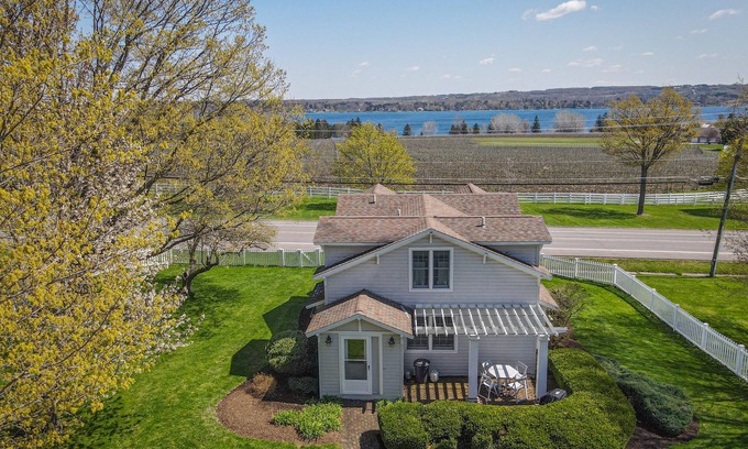Skaneateles Casa | North Cottage at Hobbit Hollow Farm