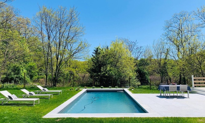 Aquebogue Casa | North Fork Summer Retreat (pool + Beach)