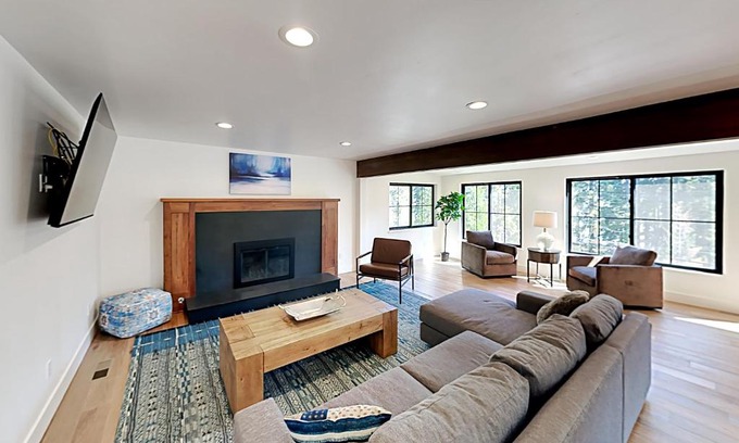 Carnelian Bay Casa | North Lake Adventure