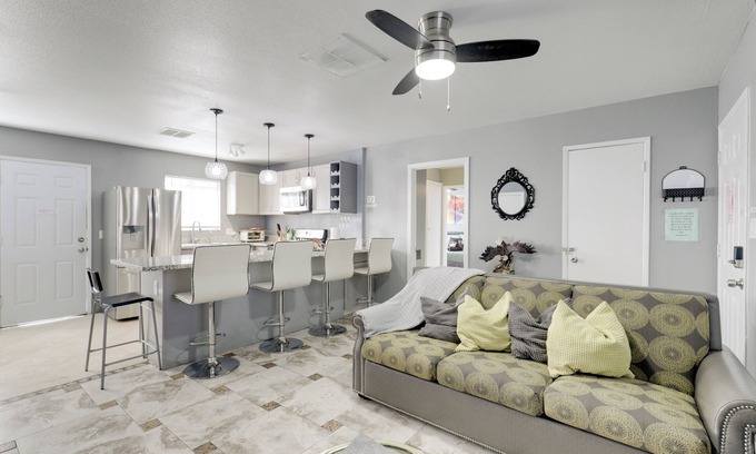 North Las Vegas Cabaña | North Las Vegas Hideaway w/ Grill < 10 Mi to Strip