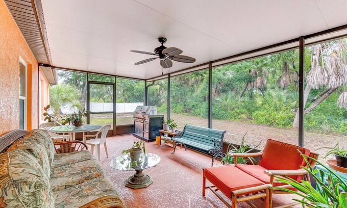 North Port Casa | North Port Home w/ Charming Lanai ~ 7 Mi to Beach