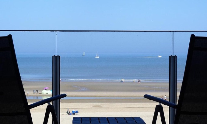 Middelkerke Apartamento | North Sea View studio with parking