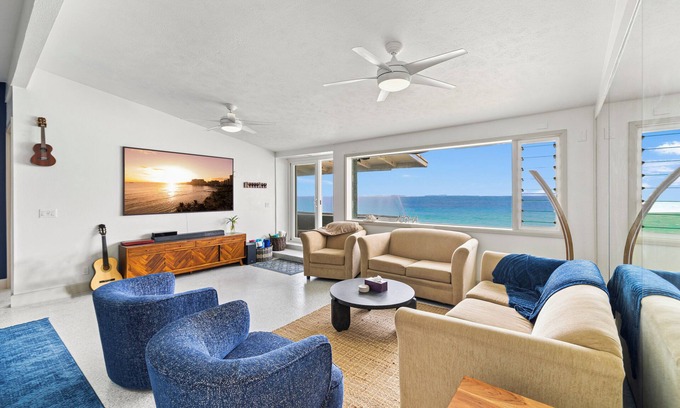 Waialua Casa | Island Bungalow with Private Beach, AC, Parking, WIFI, King Beds.