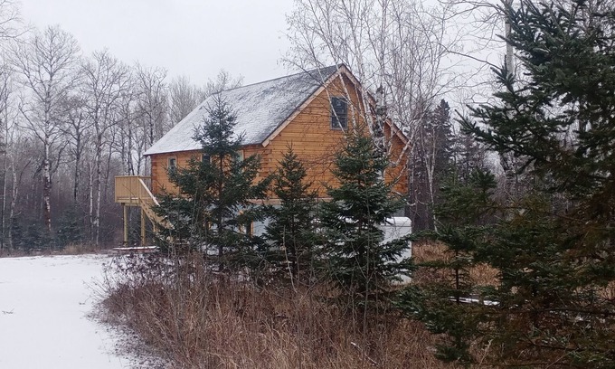 Two Harbors Casa | North Shore Log Home near Lake Superior