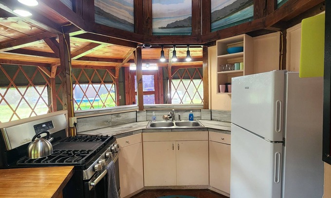 Mokuleia Alquiler De RV | North Shore Rustic Country Lodge 2-Story Yurt By Beach Waialua Haleiwa Glamping