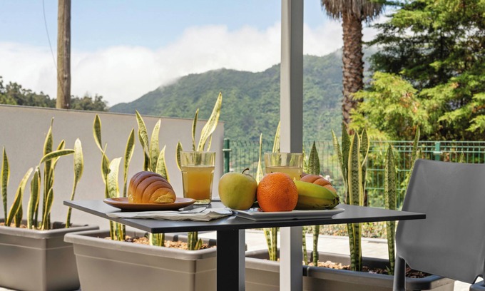 Sao Vicente Casa | NORTH VIEW GUEST HOUSE