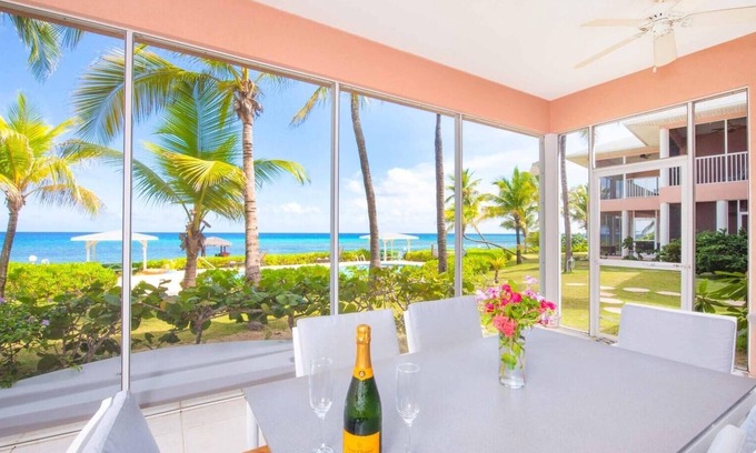 North Side Casa | Northern Lights 5 by Grand Cayman Villas & Condos