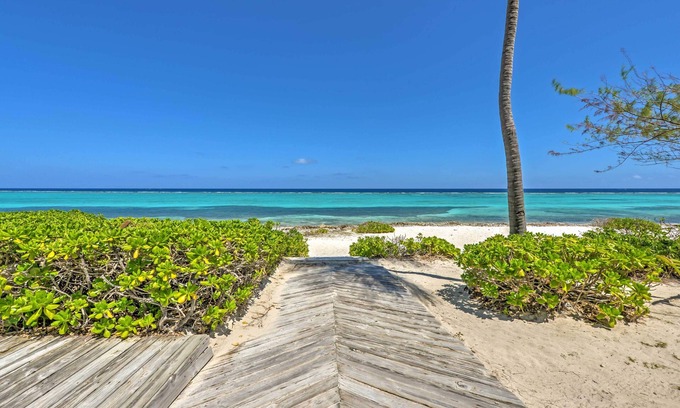North Side Cabaña | Northside Grand Cayman Getaway w/ Private Beach!