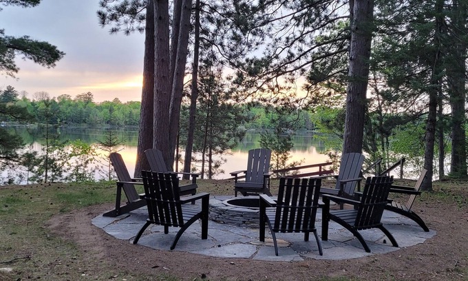 Mercer Cabina | Northwoods cozy 3BR/2BA lakefront cabin on ATV/UTV trail