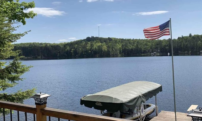 Florence Casa | Northwoods Paradise en Keyes Lake duerme 12