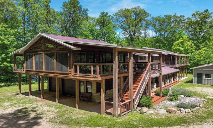 Birchwood Cabina | Northwoods paradise! Peace & tranquility. 6 bed lodge on quiet lake near trails