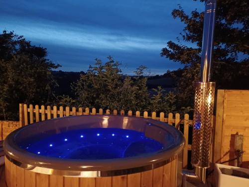 Norton St. Philip Otro | Norwell view farm glamping with hot tubs
