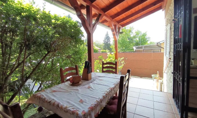 Balatonkenese Casa | Nosztalgia Apartman Balatonkenese