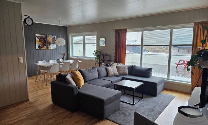 Tromso Apartamento | Big Luxury euroraapartment in Tromso &free parking