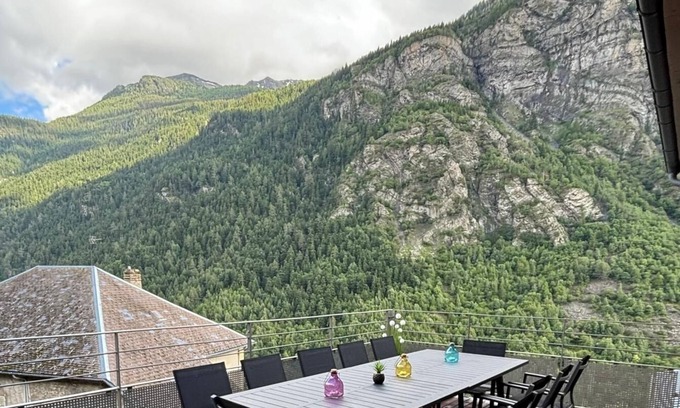 Orelle Casa | Nouveau Logement Spacieux et Cosy au Pied de Val Thorens - 16 Personnes