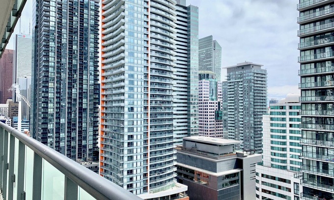 Toronto Entertainment District Apartamento | NovaStay - The Oasis