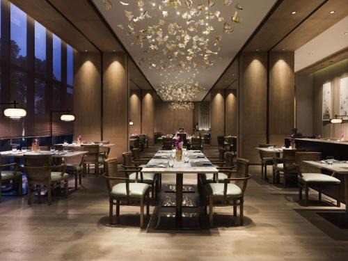 Pudong Hotel | Novotel Shanghai Clover