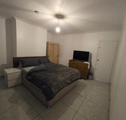 Harehills Casa | Nowell Walk