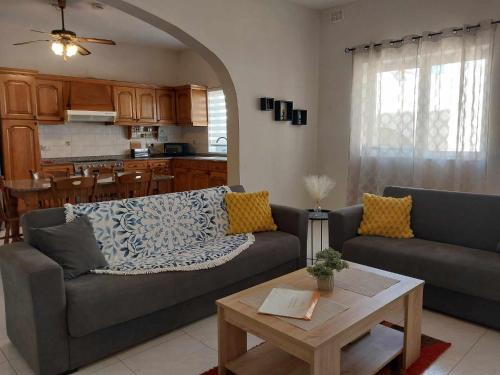 Marsaxlokk Apartamento | Nr41 Holiday Apartment - Close to Village Centre, Promenade, Shops & Restaurants