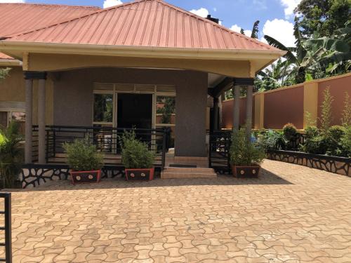 Nsangi Casa | Nsangi Guest Wing