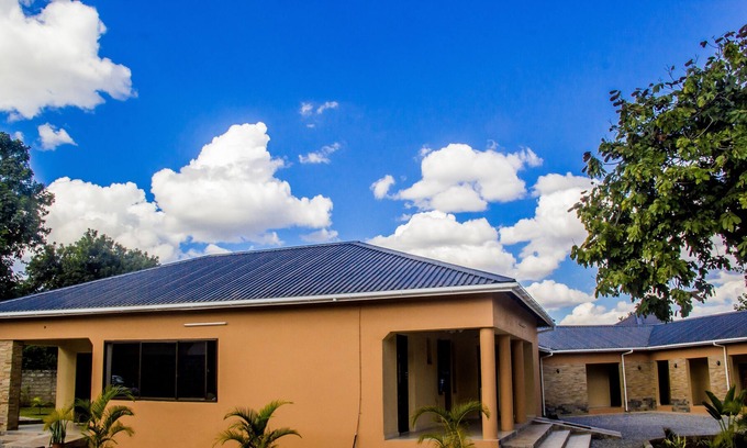 Ndola Cabina | Nsanika Executive Lodge