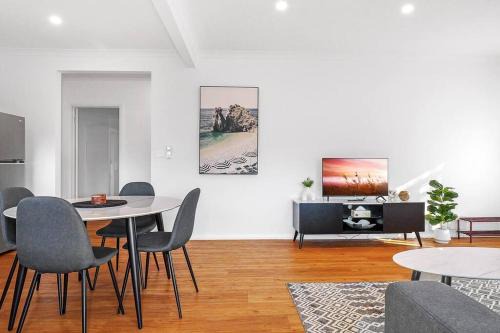 Shepparton Casa | Nth Central 3BR - Split Systems throughout & Wifi