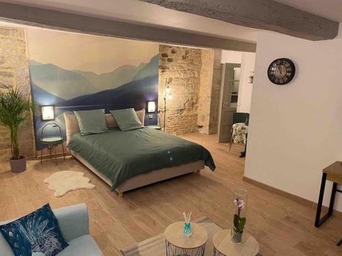 Nuits-Saint-Georges Apartamento | Nuits centre : superbe gîte rénové et climatisé