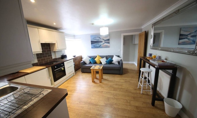 Exeter Casa | Number 4- Exeter