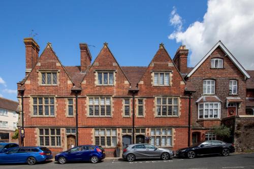 Arundel Casa | Number 42 By The Butler Collection