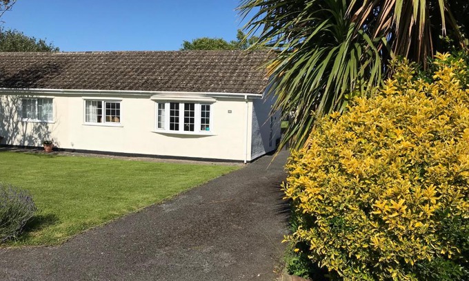 Scurlage Chalet De Esquí | Number 43 The Gower Holiday Village