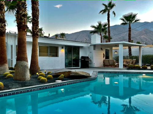 Racquet Club Estates Casa | Number 444