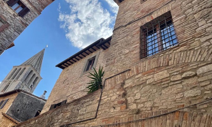 Todi Casa | Numero 6