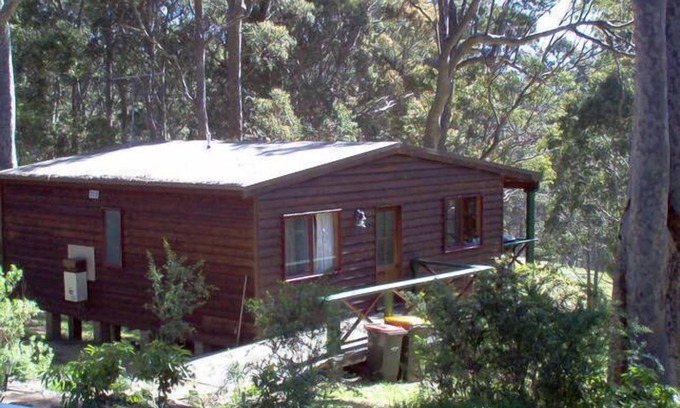 Bermagui Cabaña | Nutley Cottage- felicidad entre los árboles de goma