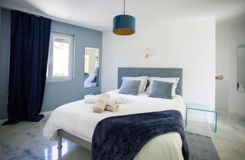 Bagnols-sur-Ceze Apartamento | NUXIA Suites&SPA - L'Art Design