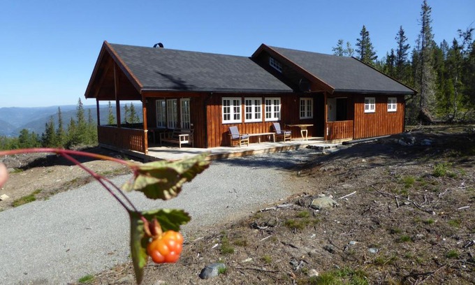 Atra Casa | Ny hytte i flott turterreng
