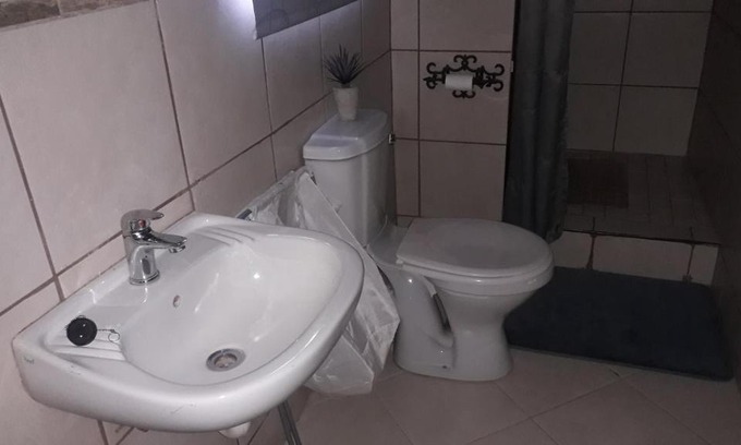 Lephalale Casa | Nyamazane Guesthouse