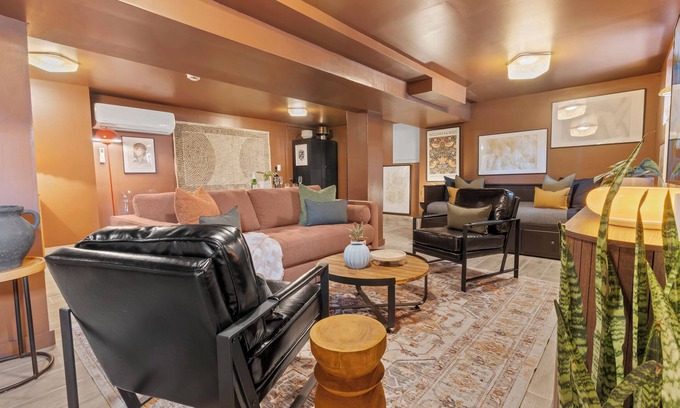 Constable Hook Casa | Urban Duplex Home w/Parking 20 mins from NYC, Times Square, Penn Station