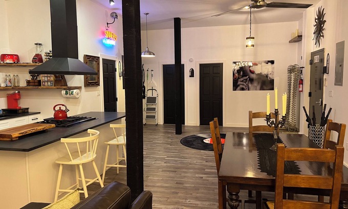 Bedford-Stuyvesant Apartamento | NYC SPEAKEASY-BEDSTUY CHAPEL