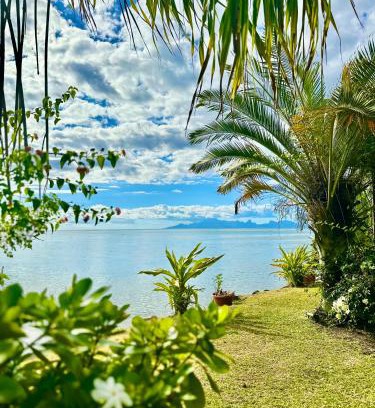 Paea Casa | O'coco Bungalow- Breathtaking waterfront views, endless memories
