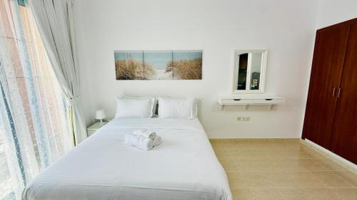 International City Apartamento | O07 Luxury Furnished Studio Apartment near bus stop Garden view Persia Cluster