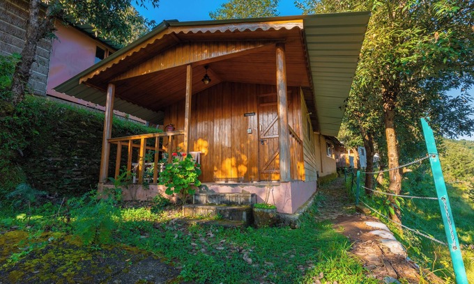 Kaul Hotel | Oak Climbing Resort