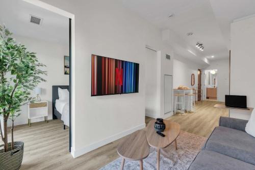 Eau Claire Apartamento | Oak & Gold Retreat DT Lux River Walks
