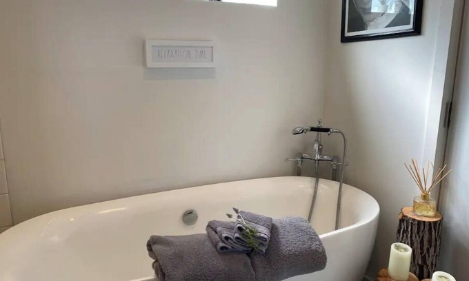 Temecula Casa | Oak Grove Loft near Temecula Wine Country