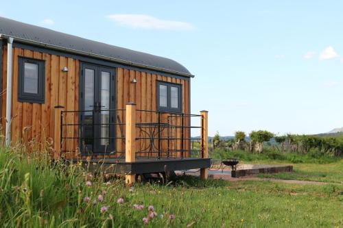 Llanfihangel Tal-y-llyn Casa | Oak Moor Shepherd Hut - Brecon Beacons, LD3 7TD