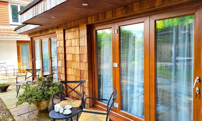 New Forest District Casa | Oak Tree Rooms