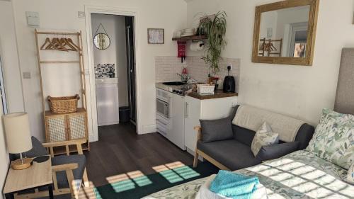 East Harling Apartamento | Oak Tree View - relax, reconnect, explore or work