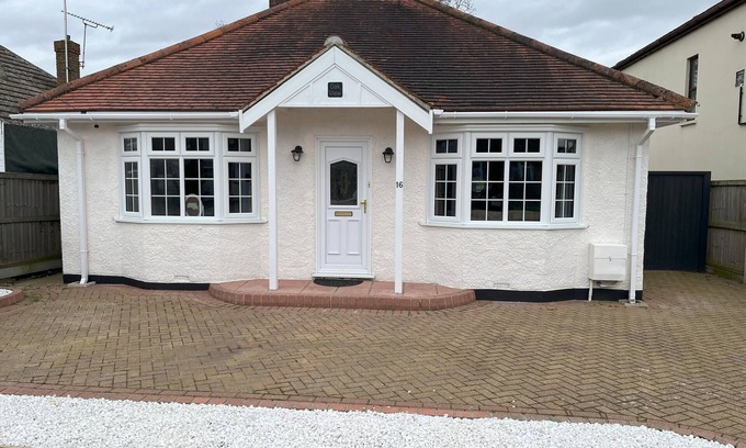 Saint Osyth Casa | Bungalow-De Lujo-Baño Privado-Vista a la Calle