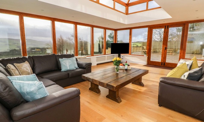 Rhayader Cabaña | Oakwood House