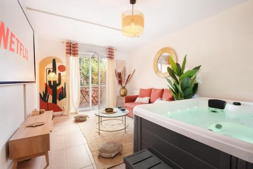 Barriere de Paris Apartamento | Oasis Cachée - Jacuzzi et cinéma